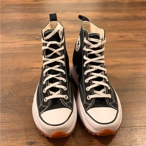 Converse run star hike platform